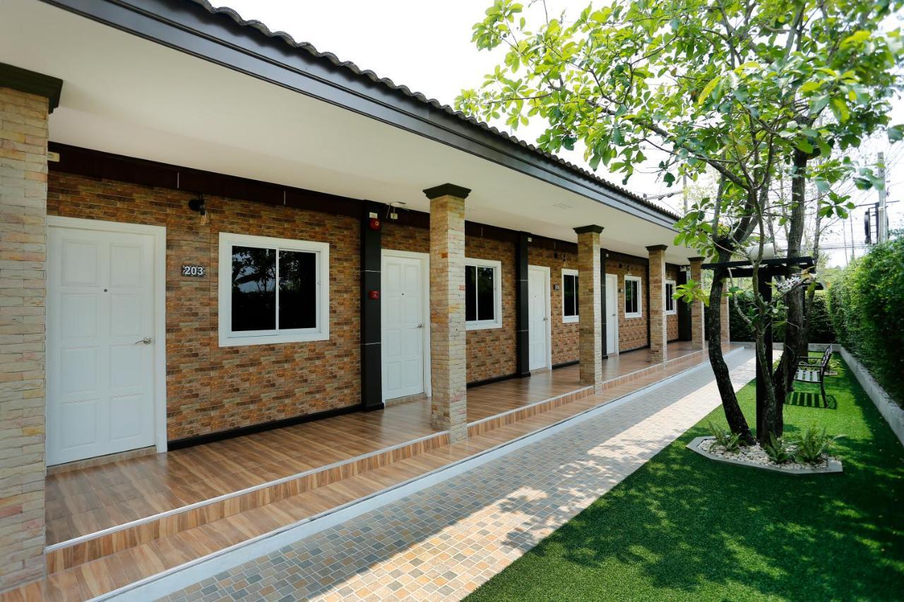 The Vega Resort Chonburi Exterior foto